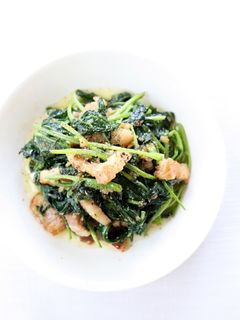 美味しい【空芯菜とベーコンのバターソテー-レシピのメイン写真