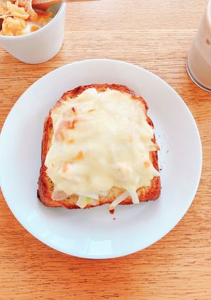 玉ねぎとツナのチーズマヨトースト-レシピのメイン写真