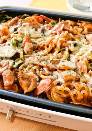 ホットプレートでマロニーナポリタン-レシピのメイン写真