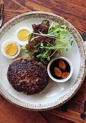 ガッツリ肉料理★和風ガーリックハンバーグ-レシピのメイン写真