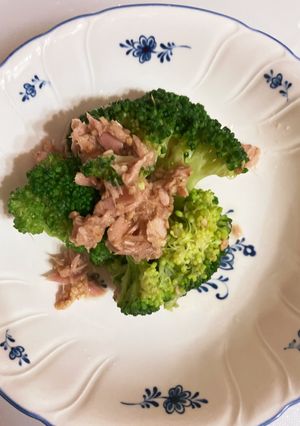副菜★ブロッコリーとツナのごま味噌和え-レシピのメイン写真