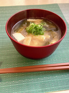 豆腐とあげとわかめの味噌汁-レシピのメイン写真