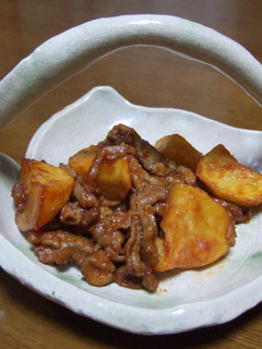お肉とじゃがいものケチャップ炒め-レシピのメイン写真