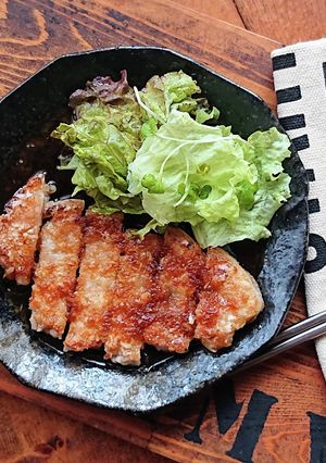 ガッツリ肉料理★豚テキ和風玉ねぎ甘辛だれ-レシピのメイン写真