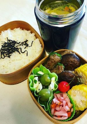 オリーブとモッツァレラのバジル和え♪-レシピのメイン写真