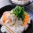 おうち飲みの〆\塩シャケバターしらす丼/