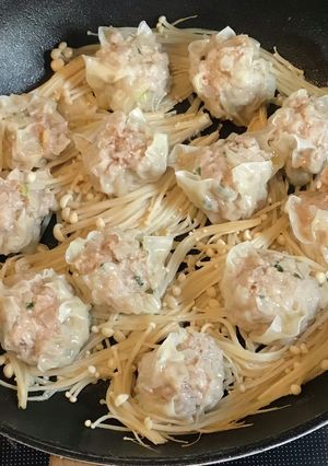 焼売☆フライパンで蒸し焼きも-レシピのメイン写真