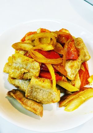 ガッツリ肉料理！豚トロのカレー炒め-レシピのメイン写真