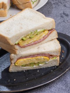 ベーコンと卵焼きのサンドイッチ-レシピのメイン写真