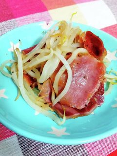 豚タンともやしの黒コショウにんにく炒め-レシピのメイン写真