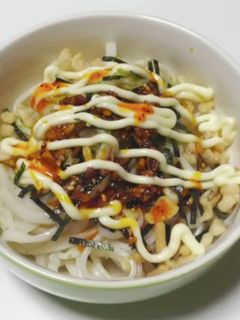 冷やしラー油うどん-レシピのメイン写真