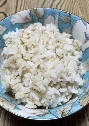 超簡単：麦飯（玄米よりずっと美味しい）-レシピのメイン写真