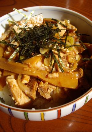 チャーシュー丼。ラー油でピリ辛♪-レシピのメイン写真