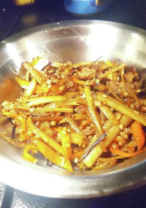 【キャンプ飯】挽肉入りきんぴらごぼう-レシピのメイン写真
