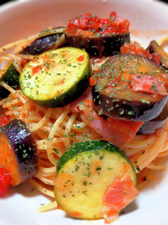 ナスとズッキーニのトマトソースパスタ-レシピのメイン写真