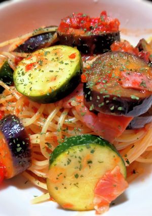 ナスとズッキーニのトマトソースパスタ-レシピのメイン写真