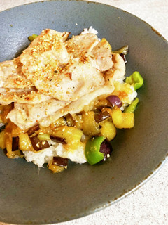 我が家の丼　[茄子味噌豚丼]-レシピのメイン写真