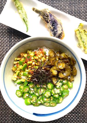 オクラとキュウリの夏野菜丼-レシピのメイン写真