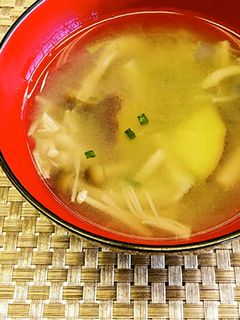 きのことさつま芋のみそ汁-レシピのメイン写真
