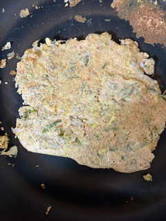 梅とジャコの米粉オガタ焼き-レシピのメイン写真