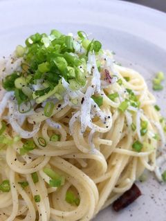 しらすたっぷりのペペロンチーノ-レシピのメイン写真