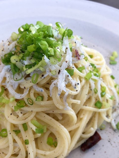 しらすたっぷりのペペロンチーノ-レシピのメイン写真