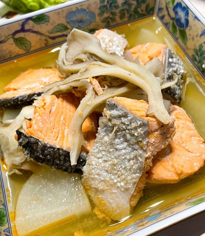 ズボラ飯なのに優しい味！鮭大根の煮物 by チャンドゥー