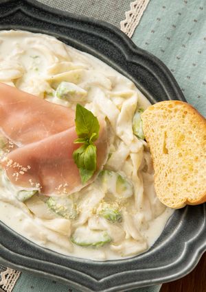アボカドと生ハムの冷たいクリームパスタ-レシピのメイン写真