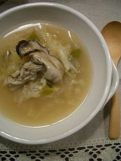 牡蠣と白菜のしょっつるスープ-レシピのメイン写真
