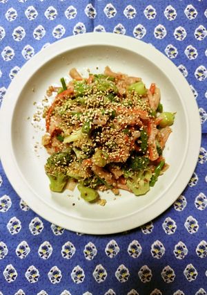 ヨウサマの減塩カニカマとブロッコリー和え-レシピのメイン写真