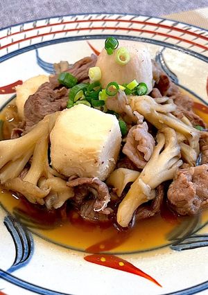 牛肉と里芋と舞茸のめんつゆバター煮-レシピのメイン写真