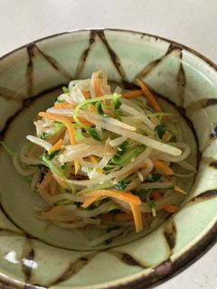 もやしは便利 もやしと豆苗の炒め物-レシピのメイン写真