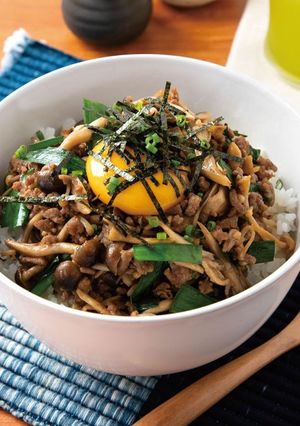 きのこが主役! 秋のスタミナ丼-レシピのメイン写真