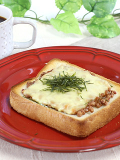 朝食におすすめ!納豆トースト-レシピのメイン写真