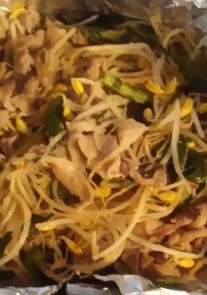 豚こま、ニラ、もやしの醤油炒め-レシピのメイン写真