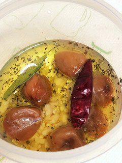 簡単梅干しオリーブ油漬け-レシピのメイン写真