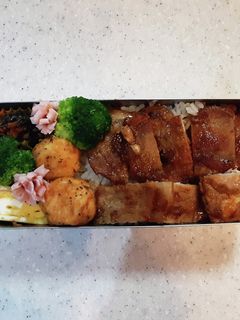 高校生弁当覚え書き54 トンテキ弁当-レシピのメイン写真