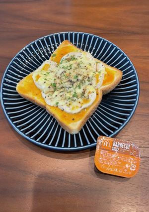 マックのナゲットソースdeチーズトースト-レシピのメイン写真