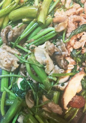 時短ボリューム満点　椎茸空芯菜豚肉炒め-レシピのメイン写真