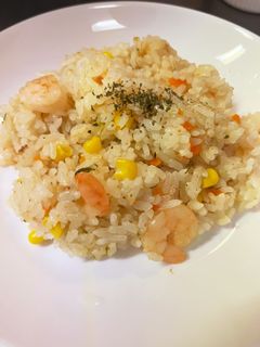 炊飯器でエビピラフ-レシピのメイン写真