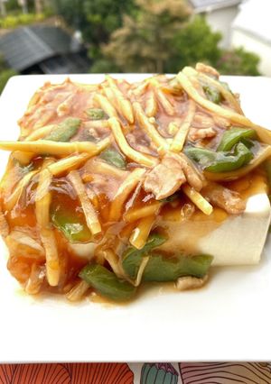 冷奴に青椒肉絲あんかけ-レシピのメイン写真