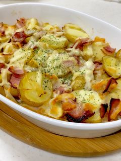 じゃがいもとベーコン炒めのチーズ焼き^^-レシピのメイン写真