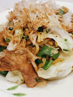 意外に合う!【セロリ焼きそば】-レシピのメイン写真