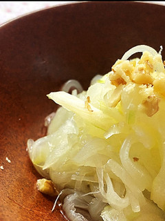 簡単!玉ねぎとセロリの酢の物-レシピのメイン写真