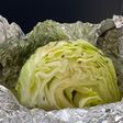 キャベツのホイル蒸し焼き