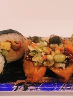 “助六弁当” «豆色々いなり寿司»-レシピのメイン写真