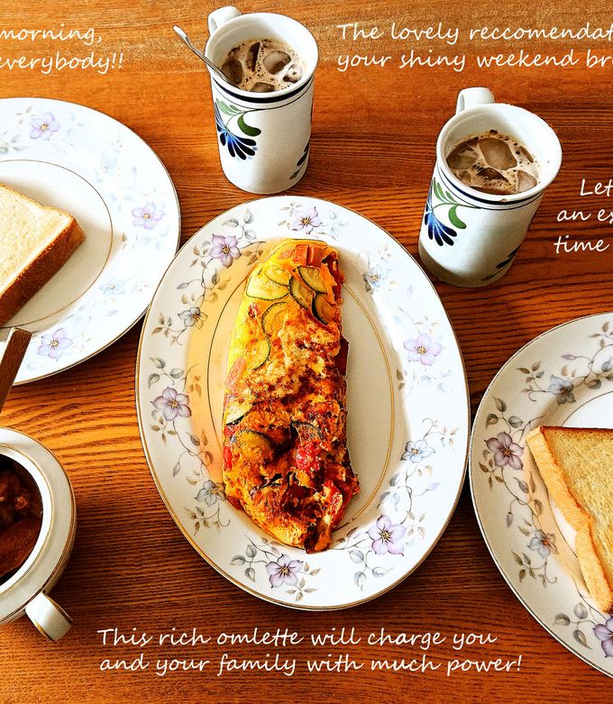 週末の朝☀️スパムと夏野菜の贅沢オムレツ by White☆Lily