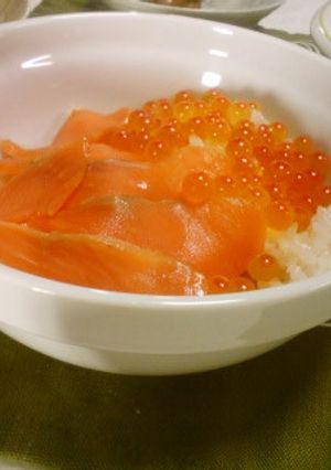簡単！スモークサーモンといくらの親子丼☆-レシピのメイン写真