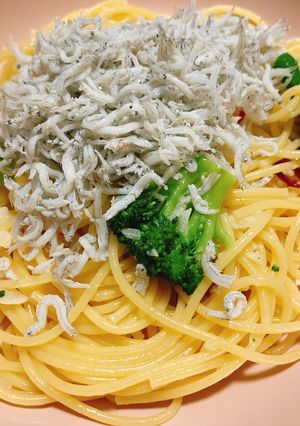 しらすとブロッコリーのペペロンチーノ-レシピのメイン写真