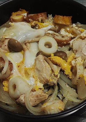 かんたん親子丼～鶏肉、ちくわ、しめじ入り-レシピのメイン写真